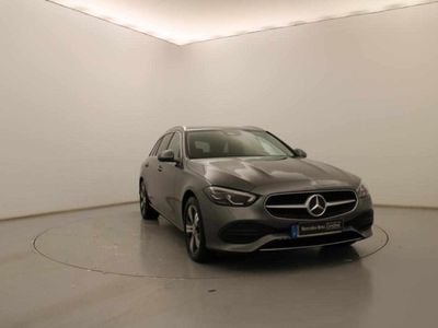Usado Mercedes C300 Avantgarde 313 HP (230 kW) 2024 Cinzento Carrinha