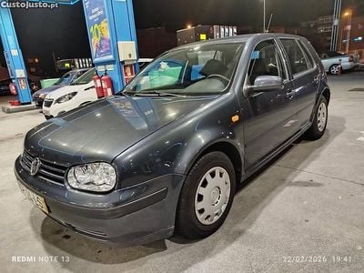 Usado VW Golf III 75 HP (55 kW) 1998 Cinza Sedan