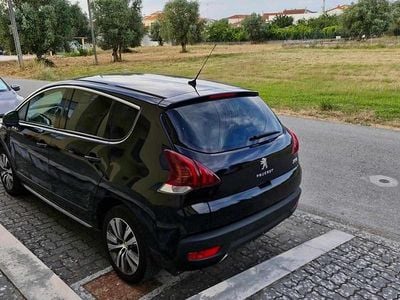 Preto Usado 2015 Peugeot 3008 Carrinha | € 10.000 (Preço justo)