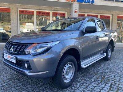 usado Mitsubishi L200 2.4 DI-D CD Invite 4WD