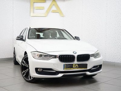 Usado BMW 318 Sport Line 143 HP (105 kW) 2014 Branco Carrinha