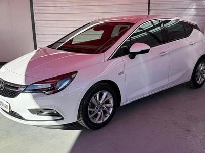 Usado Opel Astra 110 HP (80 kW) 2017 Branco