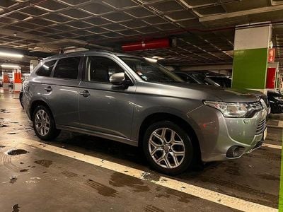 Usado Mitsubishi Outlander P-HEV 204 HP (150 kW) 2013