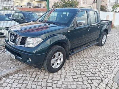Usado Nissan Navara 171 HP (125 kW) 2008 Verde Pickup
