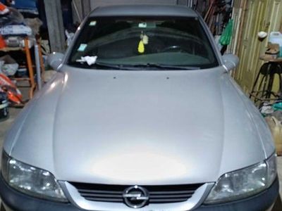 Usado 1998 Opel Vectra Sedan | € 2.235
