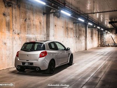 usado Renault Clio R.S. 2.0 16V