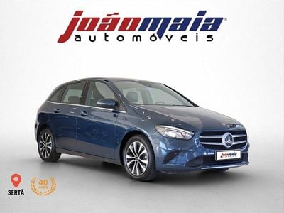 Azul Usado 2021 Mercedes B250 Style Monovolume | € 31.500