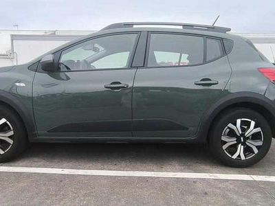 Verde Usado 2023 Dacia Sandero Citadino | € 16.500 (Preço justo)