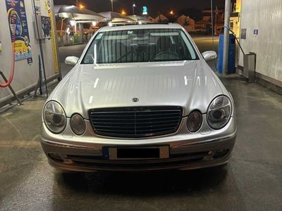 Mercedes E220