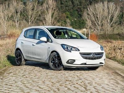 Branco Usado 2016 Opel Corsa Edition | € 9.500