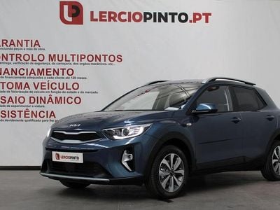 Azul Usado 2025 Kia Stonic SUV | € 19.950 (Preço justo)