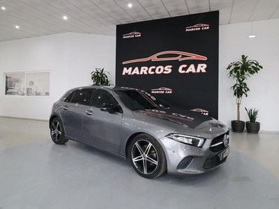 Cinza Usado 2019 Mercedes A180 Progressive | € 23.400 (Preço justo)