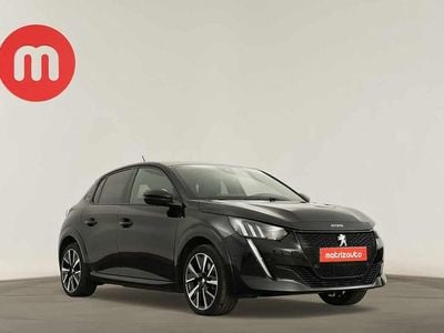 Preto Usado 2023 Peugeot e-208 GT Citadino | € 21.999 (Preço justo)