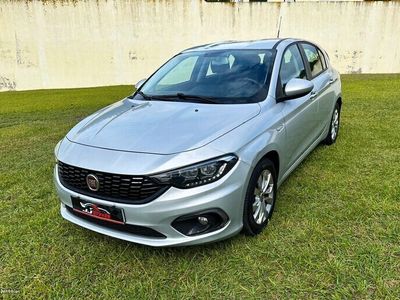 Cinza Usado 2017 Fiat Tipo Lounge Sedan | € 15.650