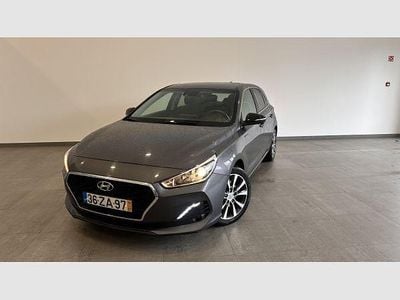 Usado Hyundai i30 Style 116 HP (85 kW) 2019 Cinzento Citadino