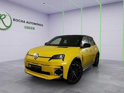 Amarelo Usado 2024 Renault 5 E-Tech Iconic | € 31.999 (Preço justo)