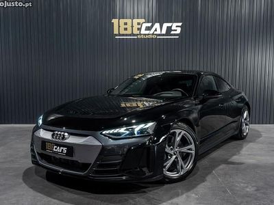 Preto Usado 2022 Audi e-tron GT quattro Sedan | € 66.900 (Caro)