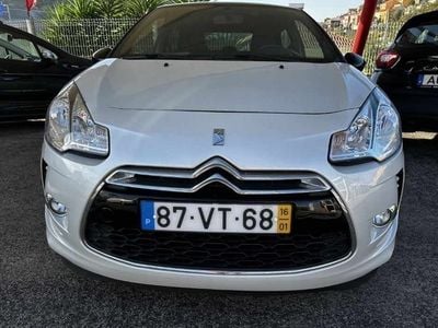 Branco Usado 2016 DS Automobiles DS3 Citadino | € 14.900 (Caro)