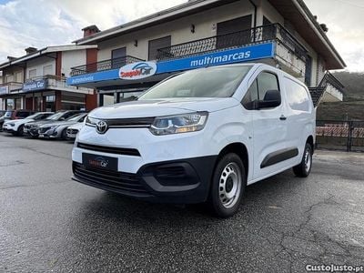 Branco Usado 2022 Toyota Proace Comfort Monovolume | € 15.990 (Preço justo)