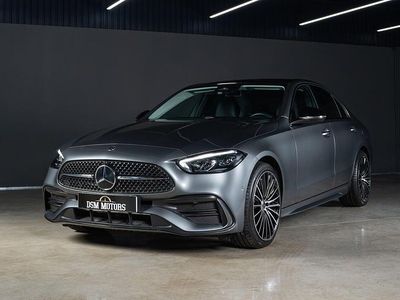 Usado Mercedes C300 AMG line 313 HP (230 kW) 2025 Cinza Sedan