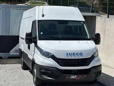 Usado Iveco Daily 136 HP (100 kW) 2023 Branco