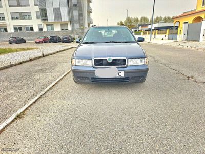 usado Skoda Octavia 1.9 TDI 110 CV A/C