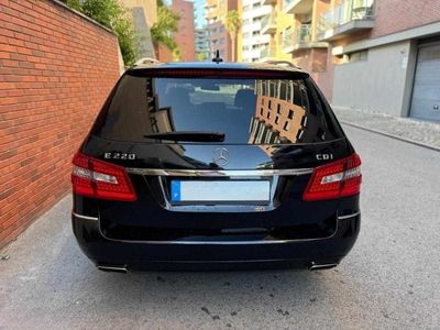 Mercedes E220
