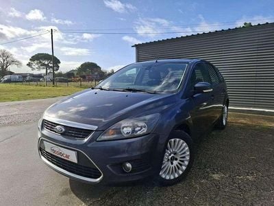 Cinzento Usado 2010 Ford Focus | € 6.950 (Preço elevado)