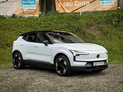 Cinzento Usado 2024 Volvo EX30 Plus SUV | € 37.200 (Preço justo)