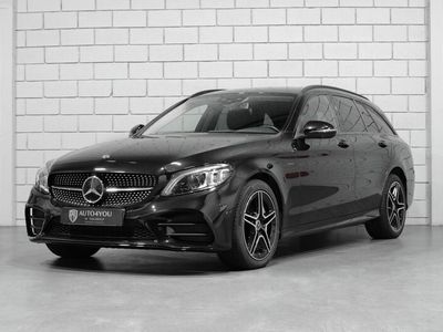 Usado Mercedes C300 AMG line 306 HP (225 kW) 2019 Preto Carrinha