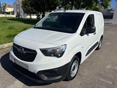 Branco Usado 2022 Opel Combo Enjoy Sedan | € 12.990 (Bom preço)
