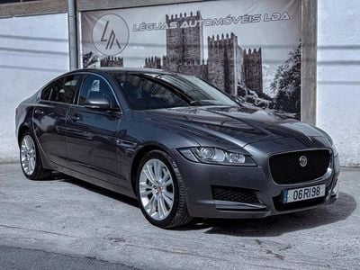 Cinzento Usado 2016 Jaguar XF | € 22.980 (Bom preço)