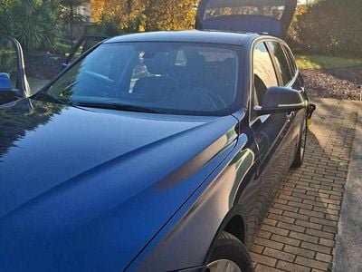 Azul Usado 2016 BMW 320 Efficient Dynamics Carrinha | € 16.000 (Preço justo)