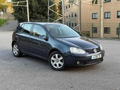 Azul Usado 2006 VW Golf V | € 8.950 (Preço elevado)