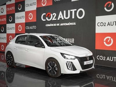 Branco Usado 2024 Peugeot 208 Citadino | € 17.900 (Preço justo)