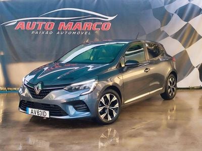Cinza Usado 2022 Renault Clio V Evolution | € 15.900 (Preço justo)