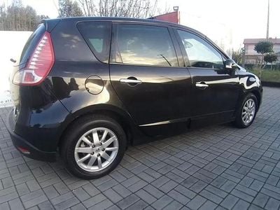 Usado Renault Scénic III 110 HP (80 kW) 2009 Preto Monovolume