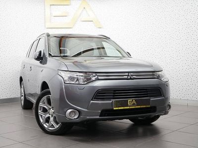 Usado Mitsubishi Outlander P-HEV 121 HP (88 kW) 2014 Cinzento