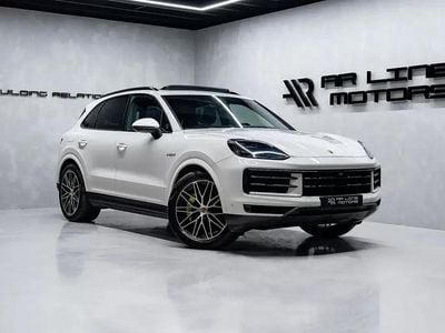 Usado Porsche Cayenne 470 HP (345 kW) 2024 Branco SUV