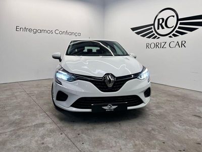 Branco Usado 2021 Renault Clio V LIMITED | € 12.500 (Preço justo)