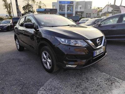 Usado Nissan Qashqai N-Connecta 115 HP (84 kW) 2018 Preto SUV