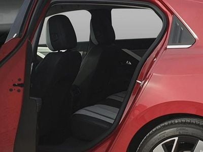 Branco Novo 2025 Opel Astra Edition Citadino | € 35.000 (Preço elevado)