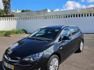 Usado Opel Astra 110 HP (80 kW) 2015 Preto Carrinha