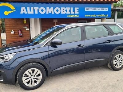 Usado Peugeot 5008 Active 130 HP (95 kW) 2019 Azul Monovolume