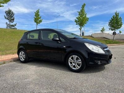 Usado Opel Corsa Edition 75 HP (55 kW) 2009
