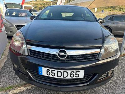 Usado Opel Astra GTC 90 HP (66 kW) 2007 Preto