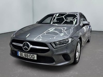 Cinza Usado 2018 Mercedes A180 Style | € 20.800 (Preço justo)