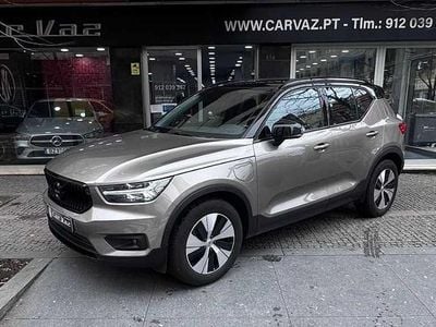 Castanho Usado 2020 Volvo XC40 Momentum SUV | € 27.950 (Preço justo)