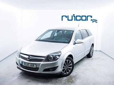 Usado Opel Astra 110 HP (80 kW) 2010 Cinzento