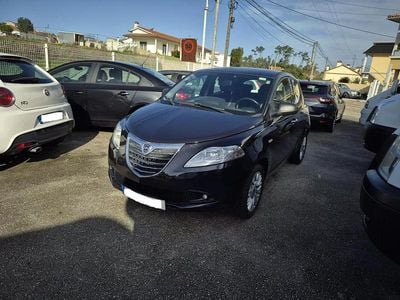 Preto Usado 2013 Lancia Ypsilon Silver Citadino | € 8.400 (Preço justo)